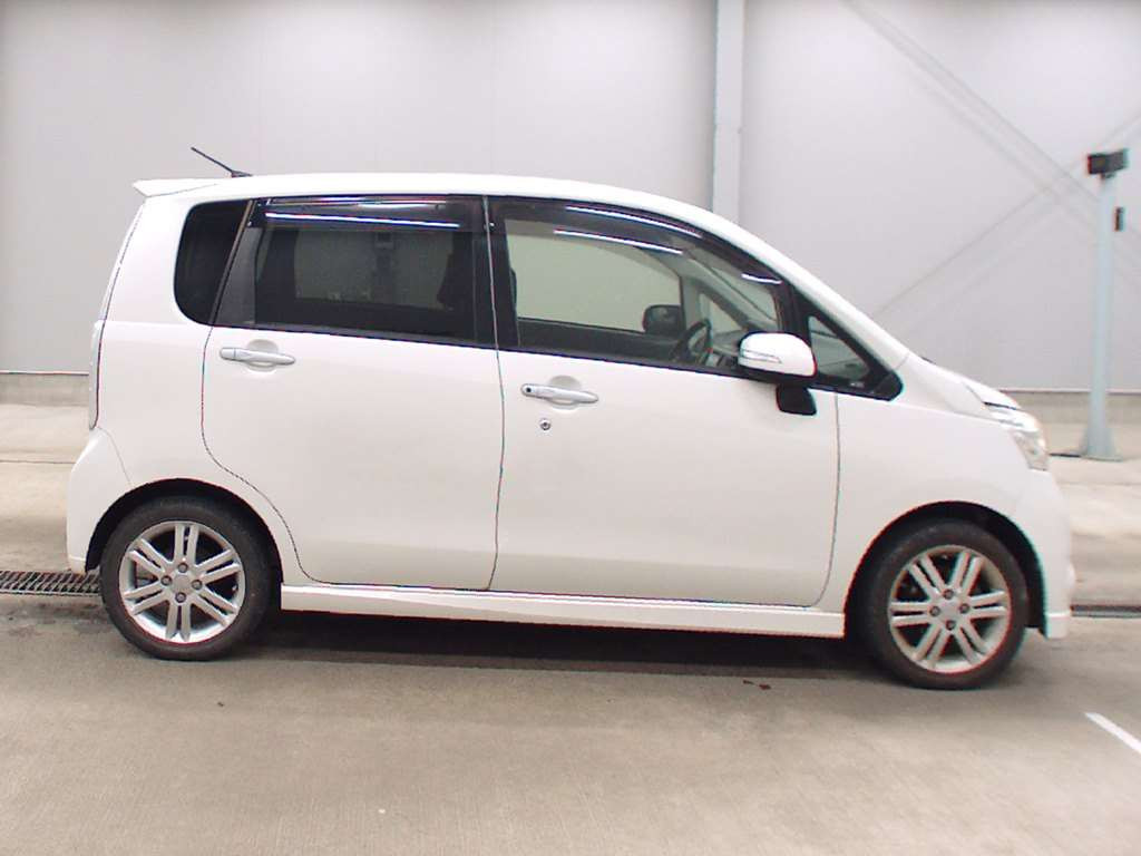 2012 Daihatsu Move Custom LA110S[2]