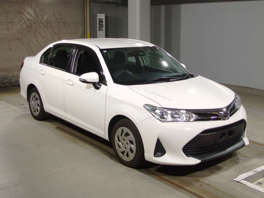 2019 Toyota Corolla Axio NRE161[2]