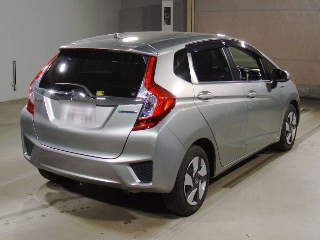 2015 Honda Fit Hybrid GP5[1]