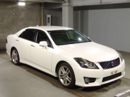 2012 Toyota Crown