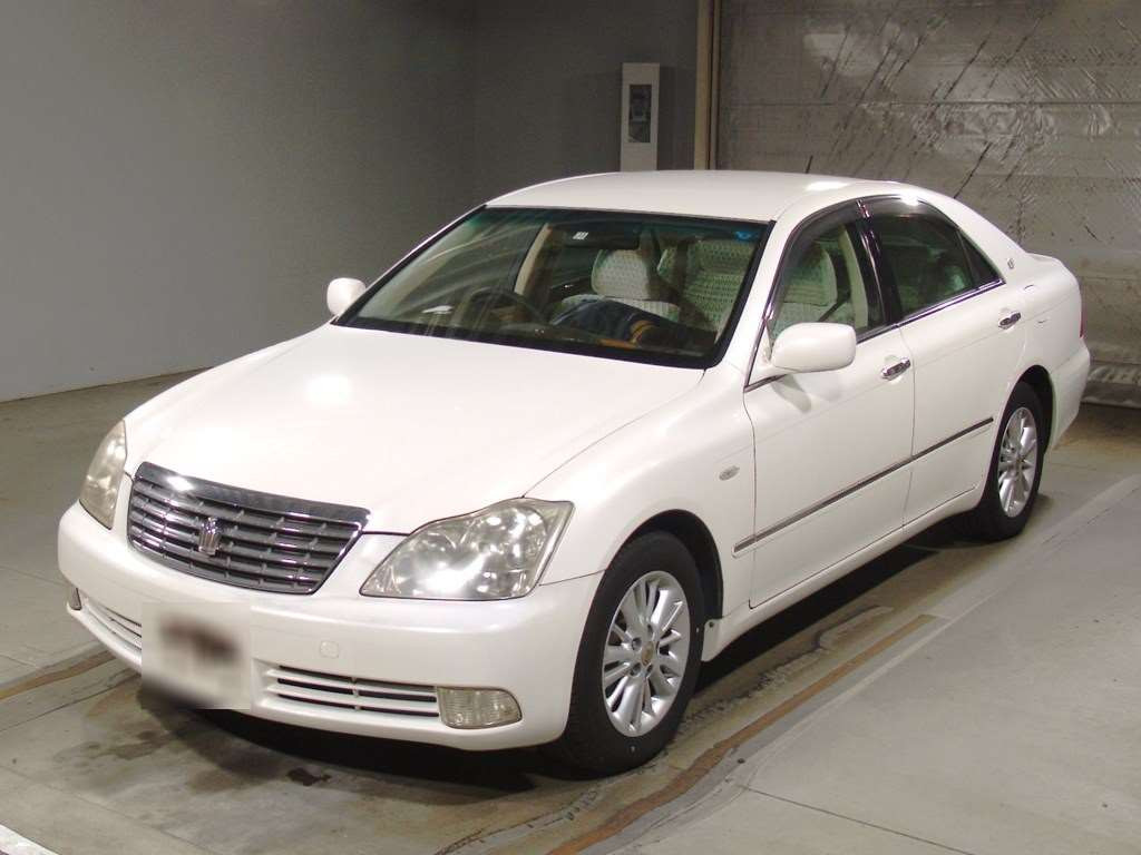 2005 Toyota Crown GRS182[0]