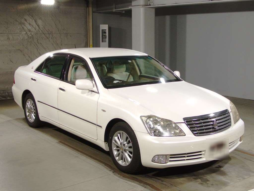 2005 Toyota Crown GRS182[2]