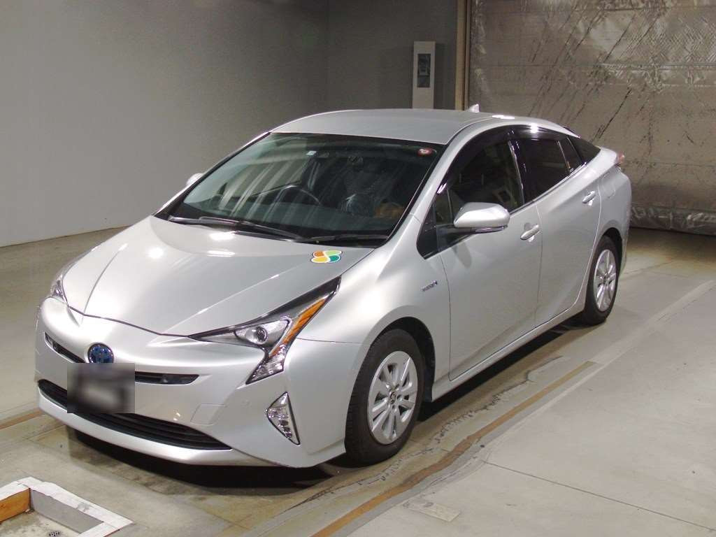 2017 Toyota Prius ZVW50[0]