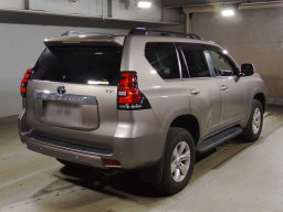 2021 Toyota Land Cruiser Prado