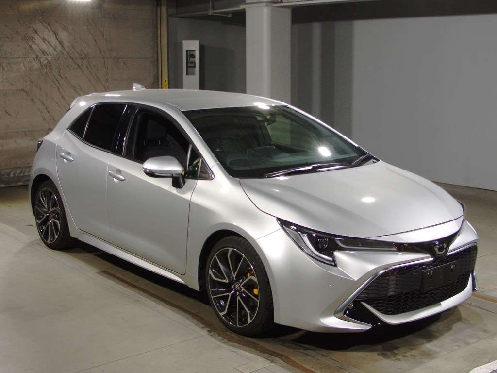 2019 Toyota Corolla Sports ZWE211H[2]