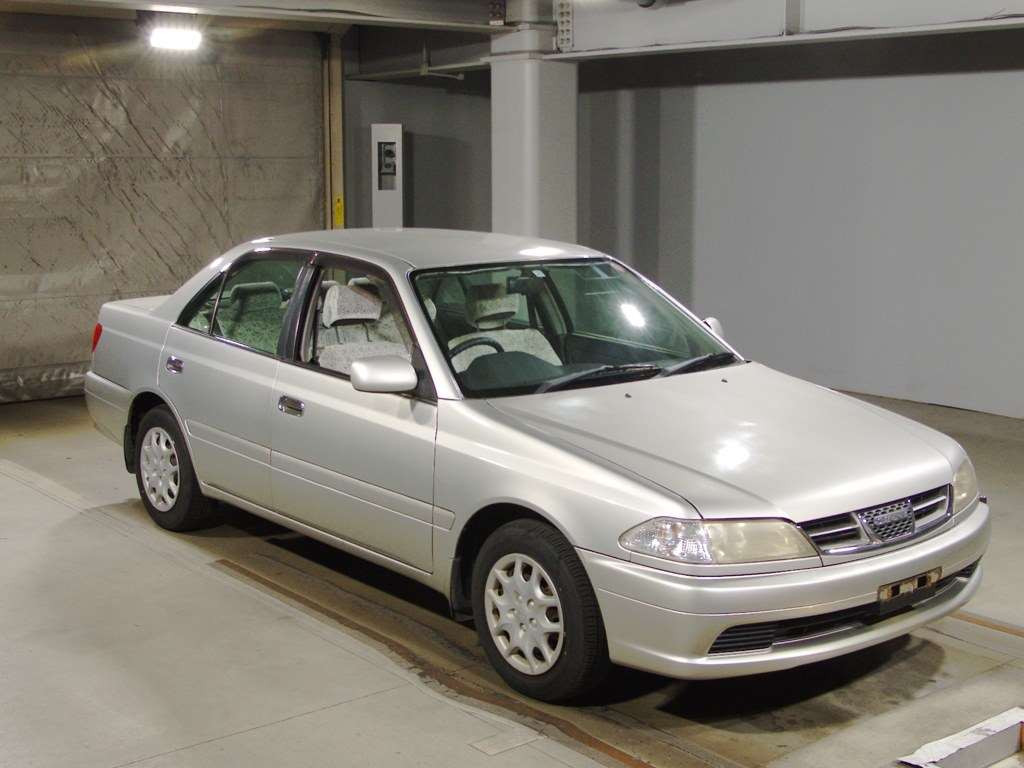 2001 Toyota Carina AT211[2]