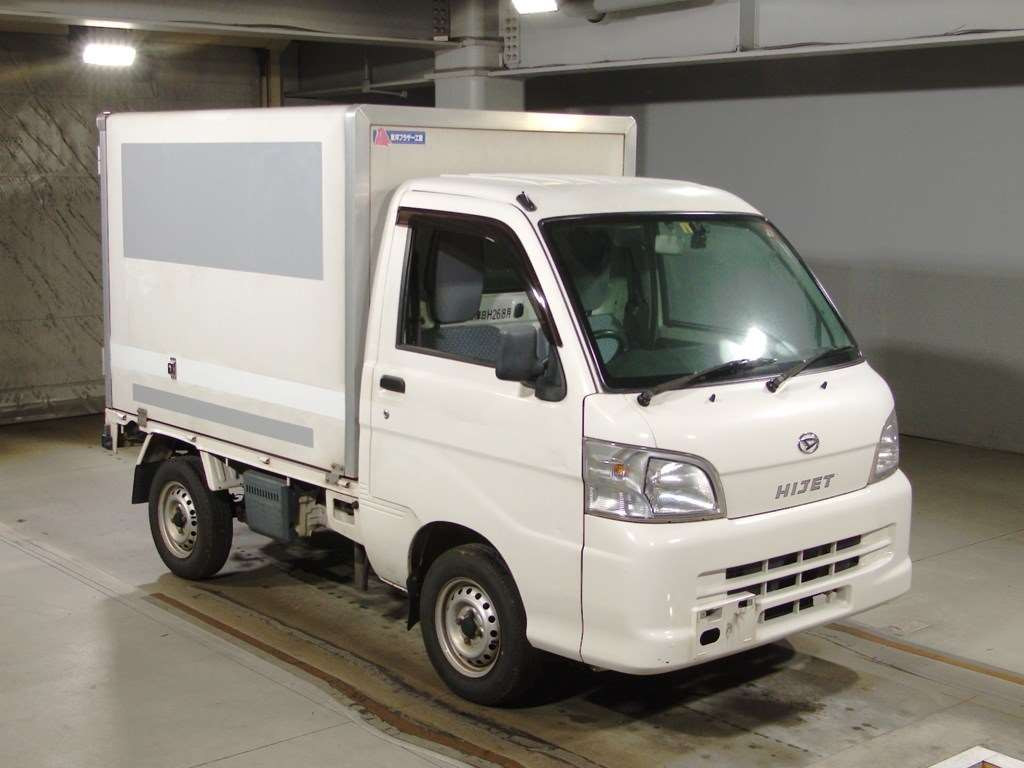 2014 Daihatsu Hijet Truck S201P[2]