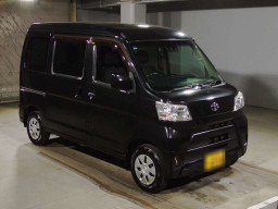 2018 Toyota Pixis Van