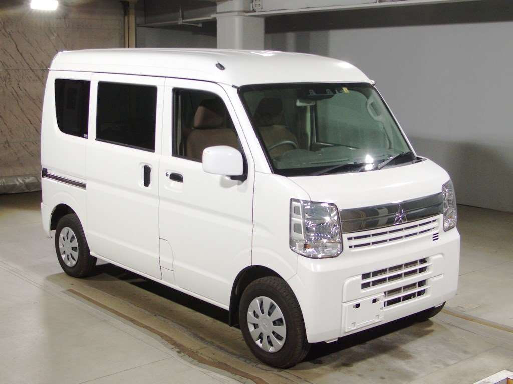 2022 Mitsubishi Minicab Van DS17V[2]