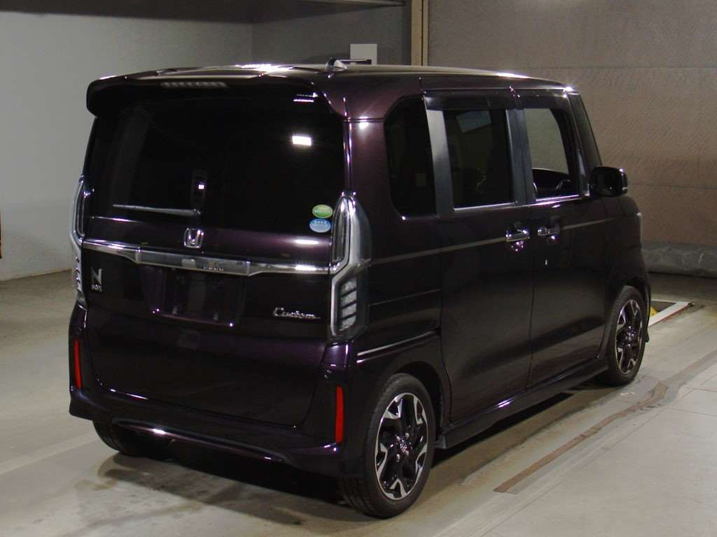 2017 Honda N-BOX CUSTOM JF3[1]