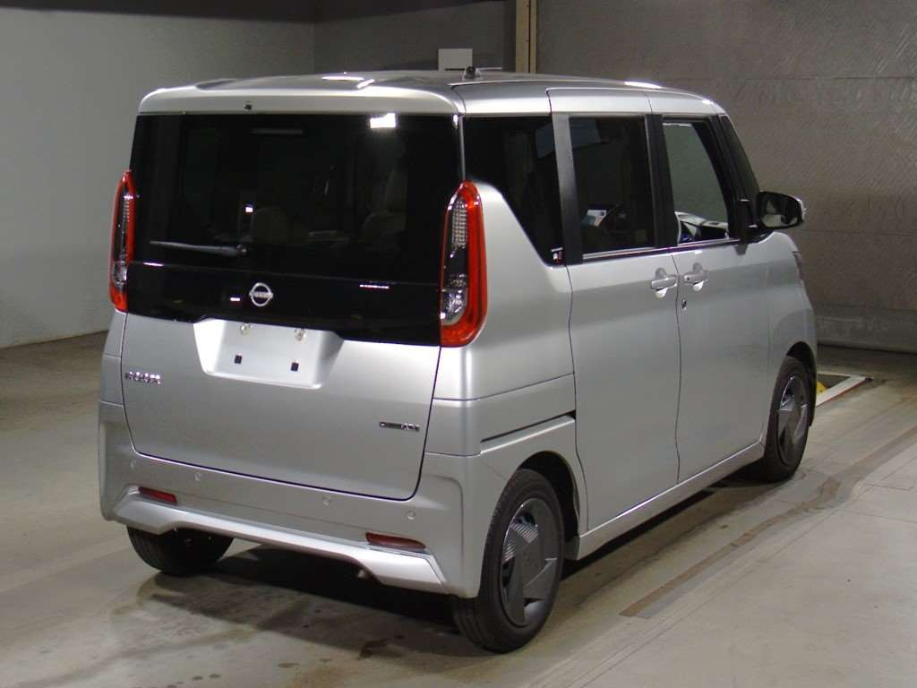 2023 Nissan Roox B44A[1]