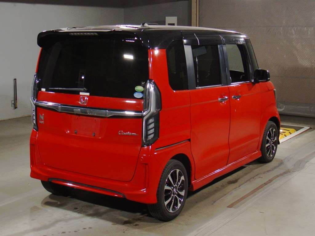 2018 Honda N-BOX CUSTOM JF3[1]