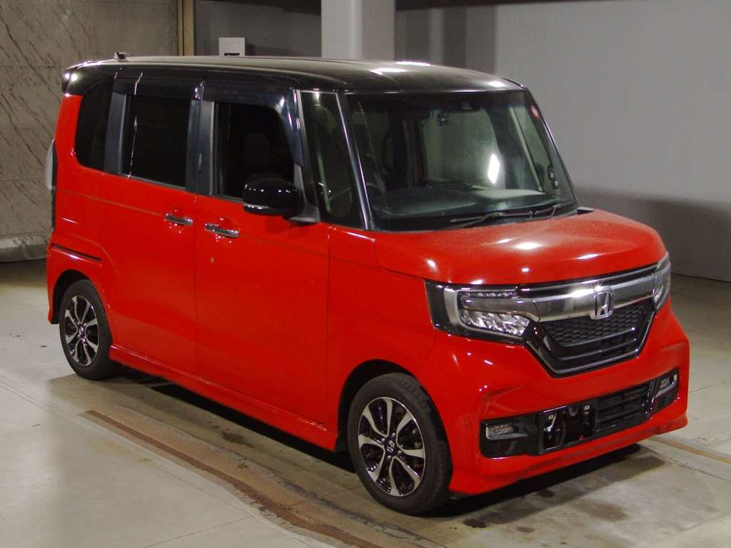 2018 Honda N-BOX CUSTOM JF3[2]