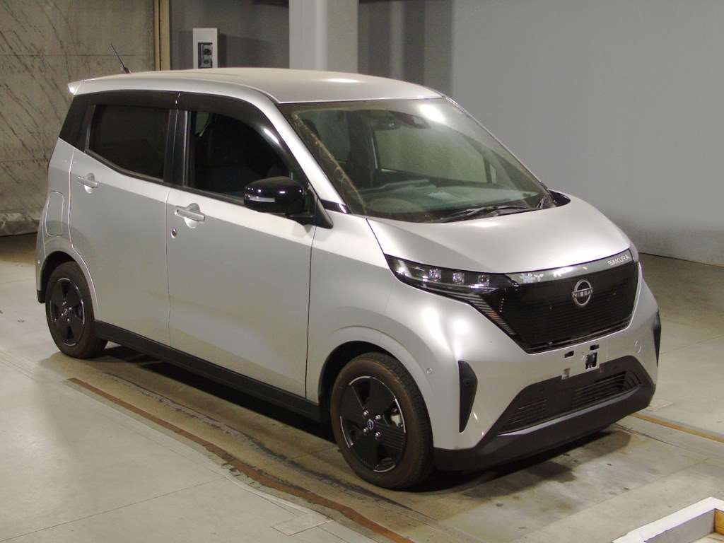 2022 Nissan Sakura B6AW[2]