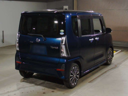 2020 Daihatsu Tanto Custom