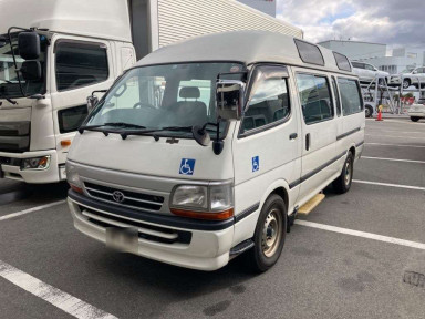 2004 Toyota Hiace Commuter