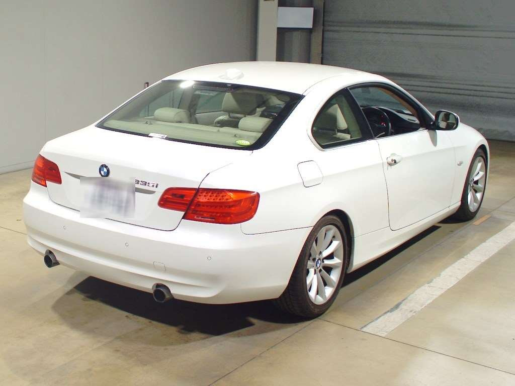 2011 BMW 3 Series KG35[1]