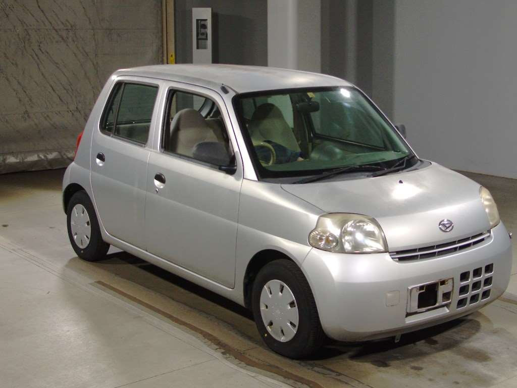 2006 Daihatsu Esse L235S[2]