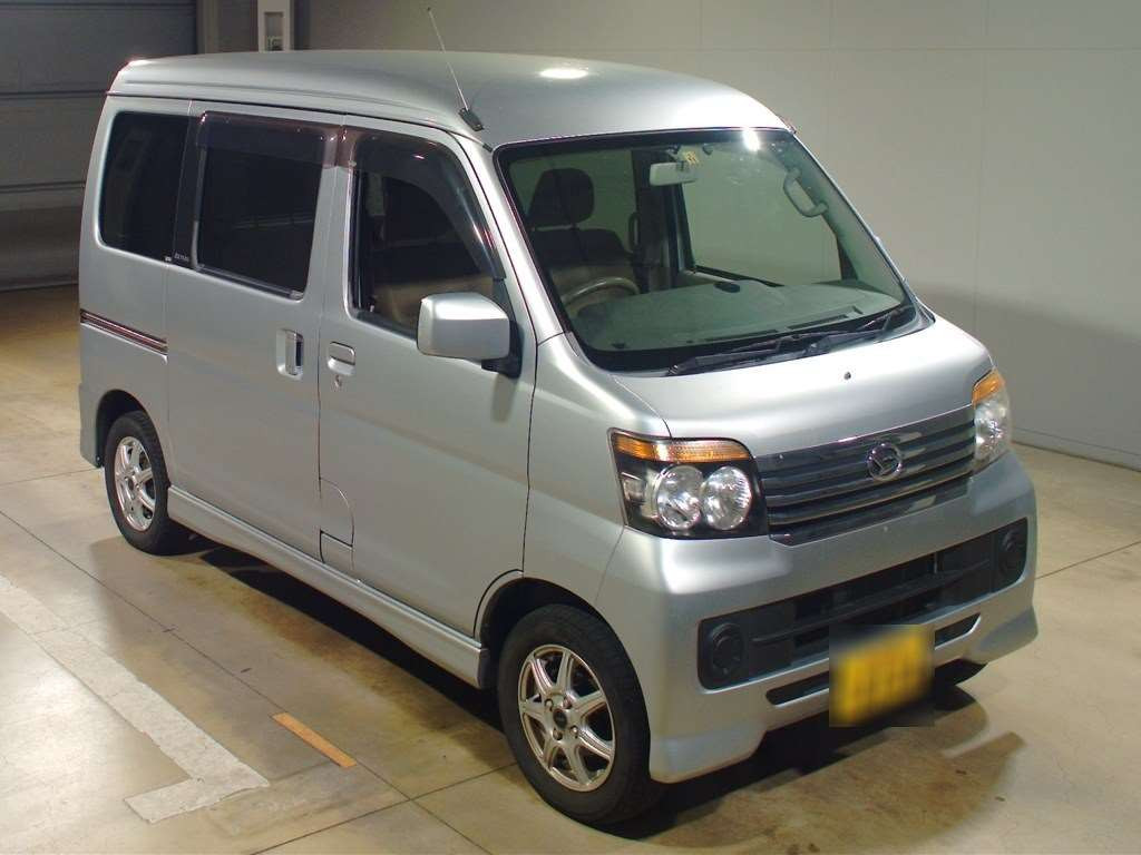 2013 Daihatsu Atrai Wagon S321G[2]