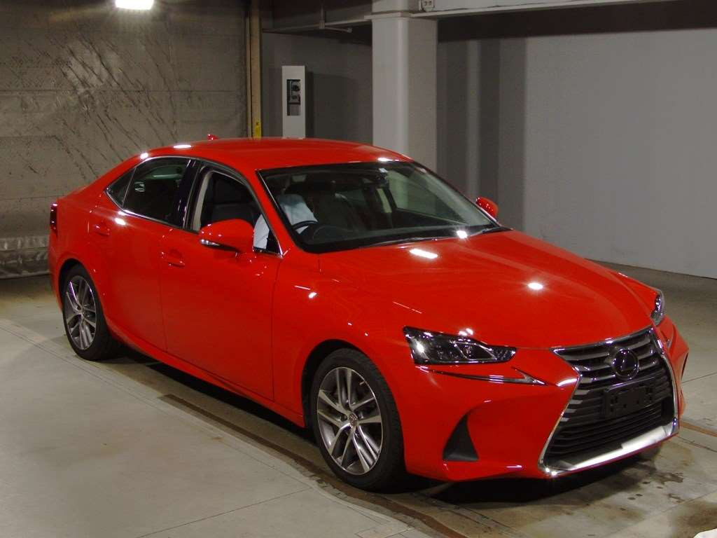 2020 Lexus IS ASE30[2]