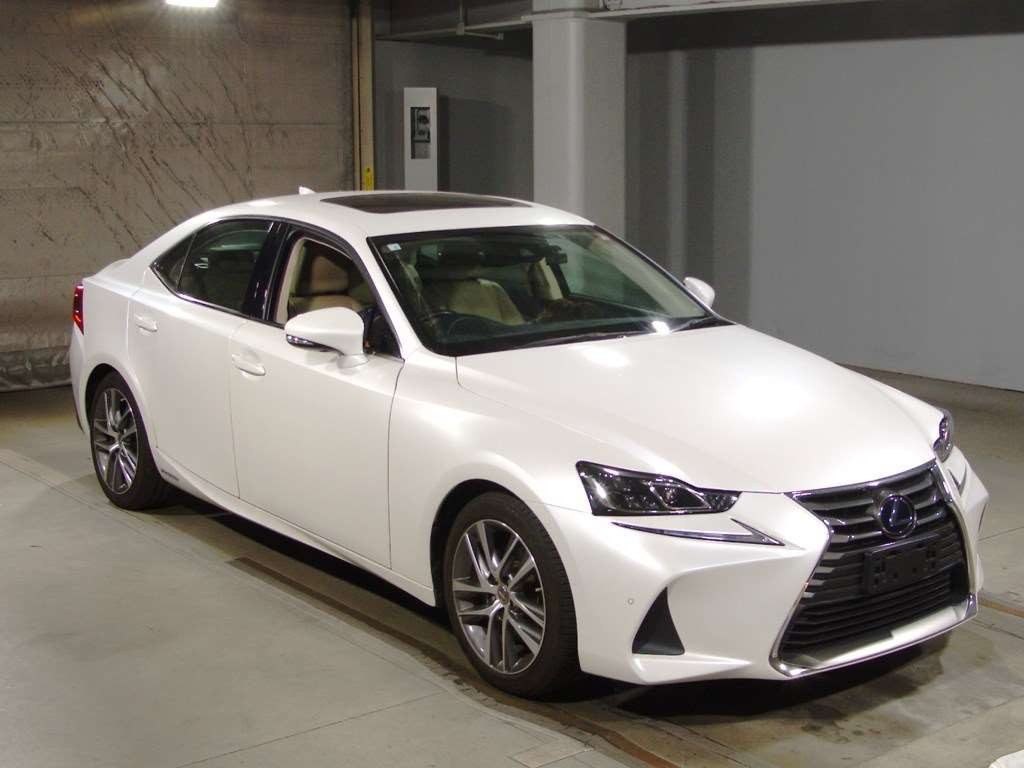 2018 Lexus IS AVE30[2]