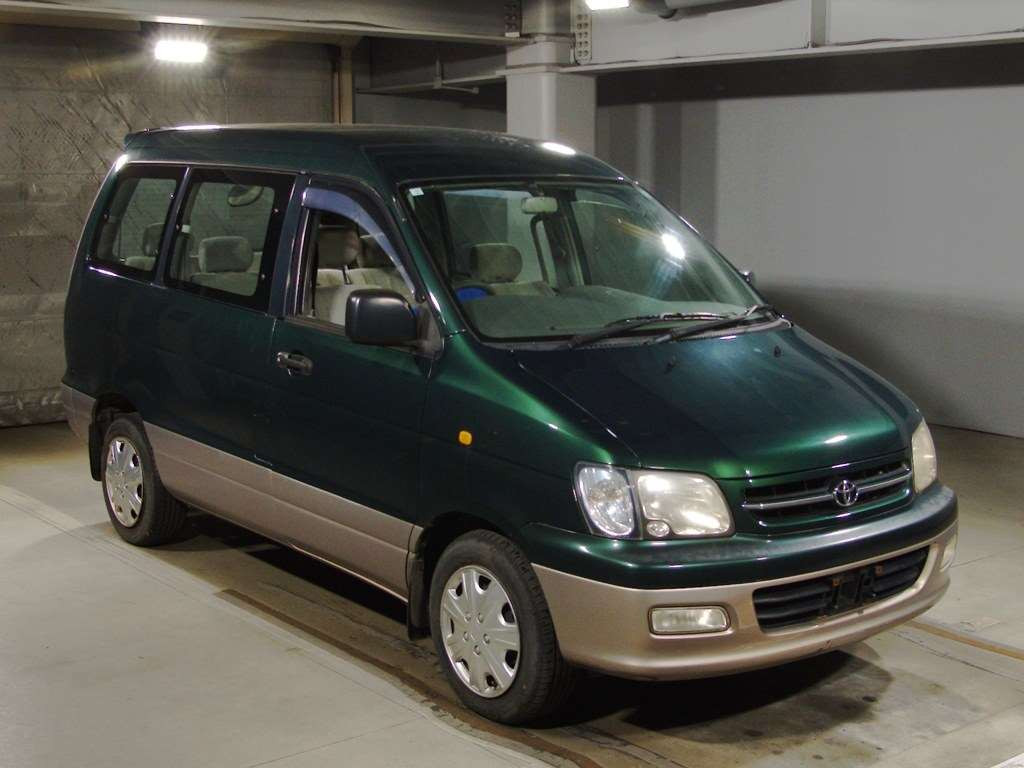 2001 Toyota Townace Noah SR40G[2]