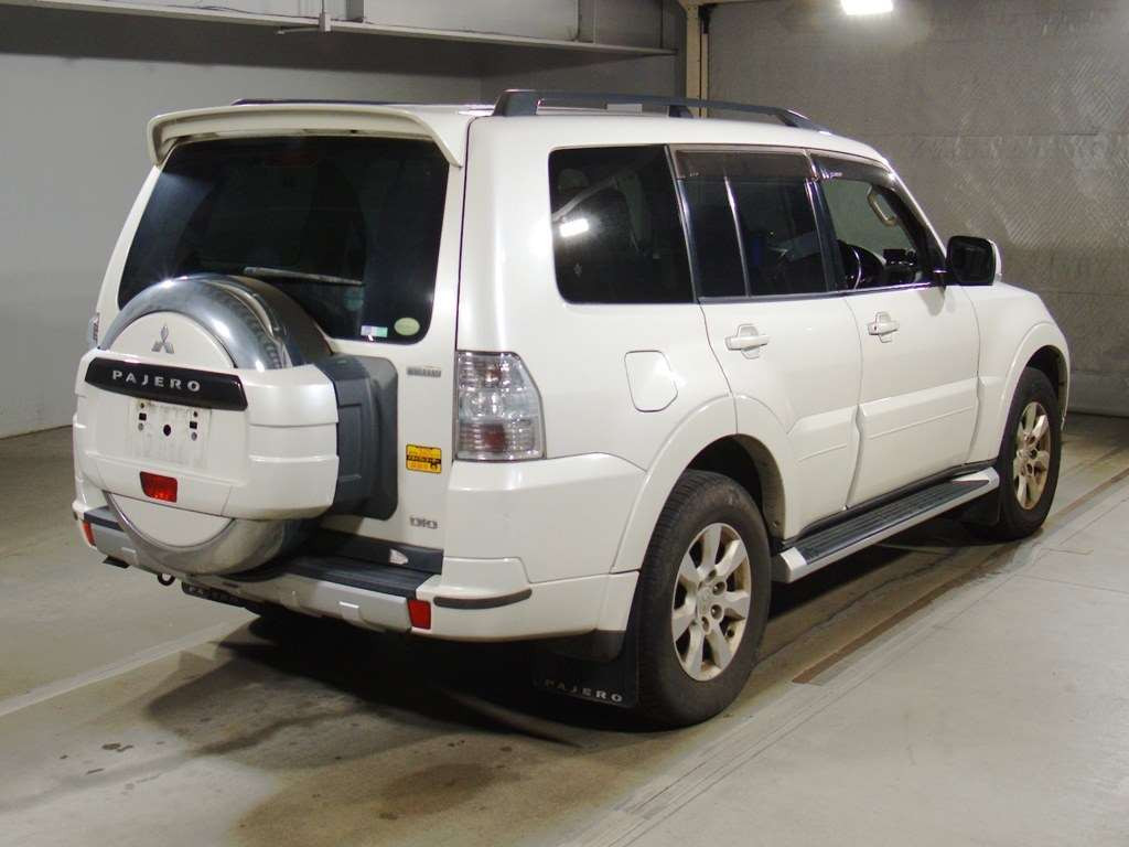 2012 Mitsubishi Pajero V98W[1]