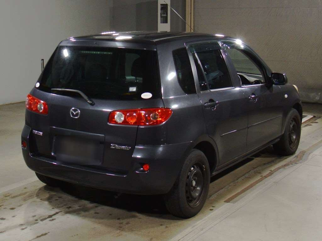 2005 Mazda Demio DY5W[1]