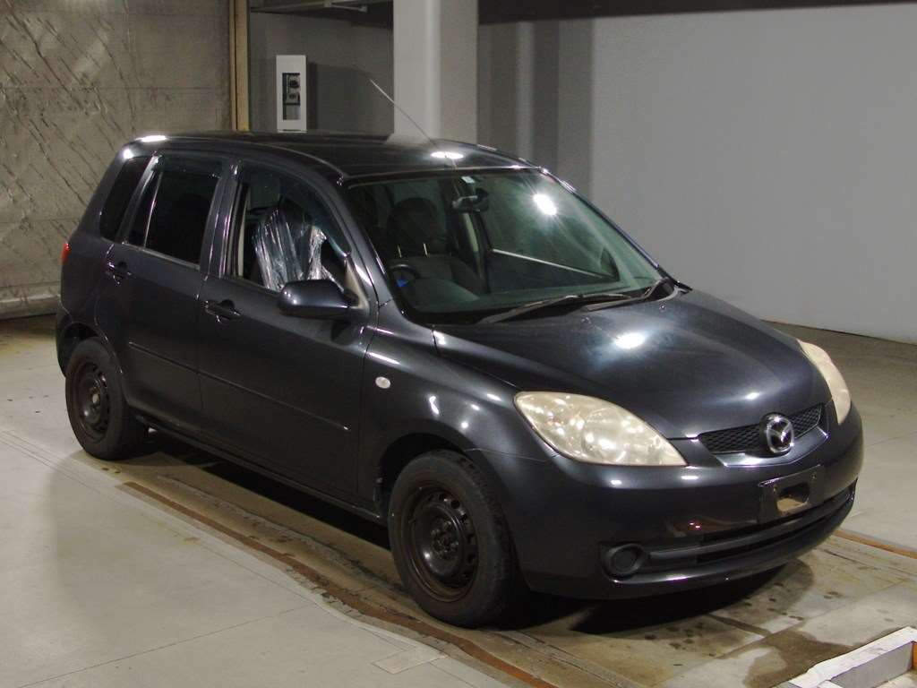 2005 Mazda Demio DY5W[2]