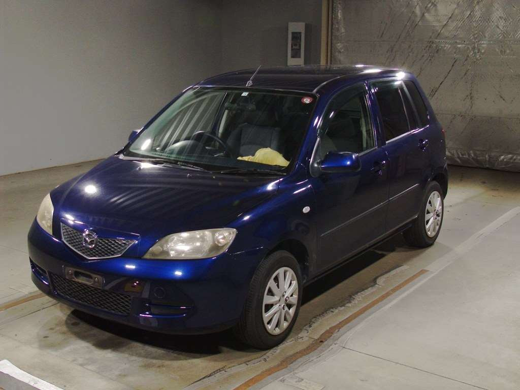 2004 Mazda Demio DY3W[0]