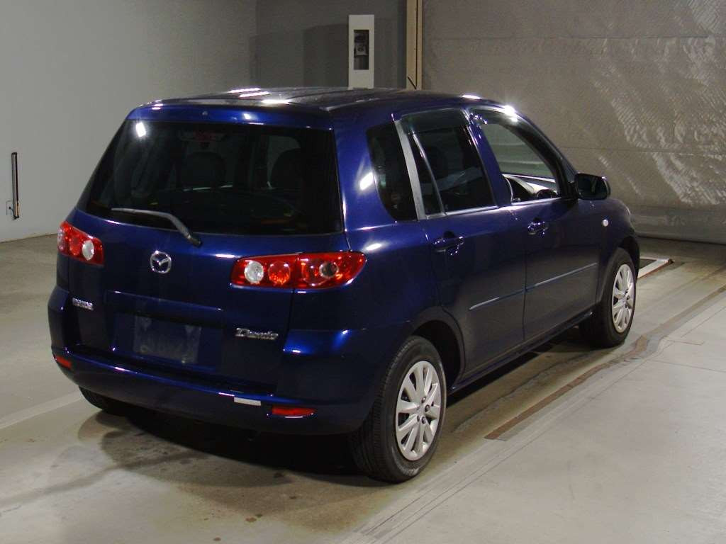 2004 Mazda Demio DY3W[1]