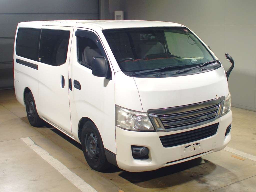 2013 Nissan NV350 CARAVAN VAN VR2E26[2]