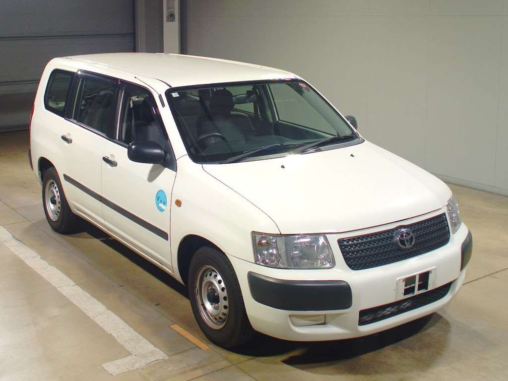 2011 Toyota Succeed Van NCP51V[2]