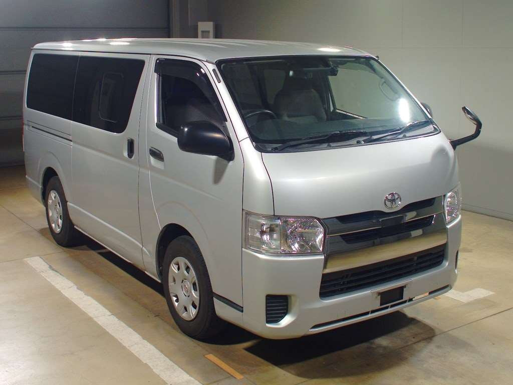 2019 Toyota Regiusace Van GDH201V[2]