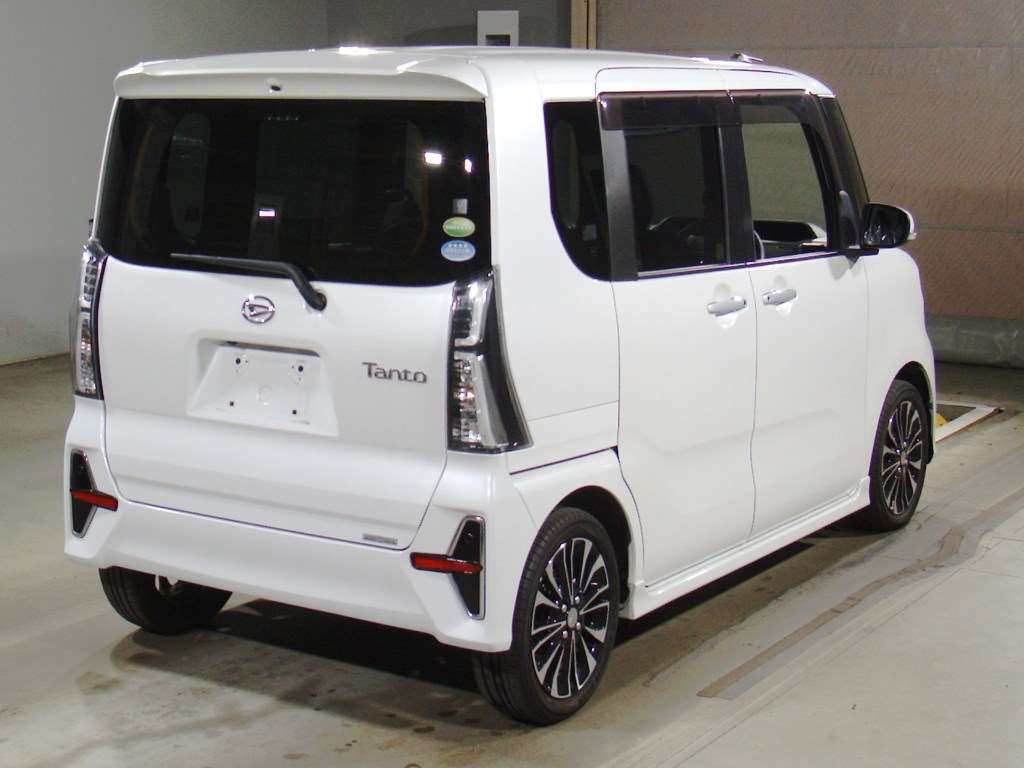 2019 Daihatsu Tanto Custom LA650S[1]