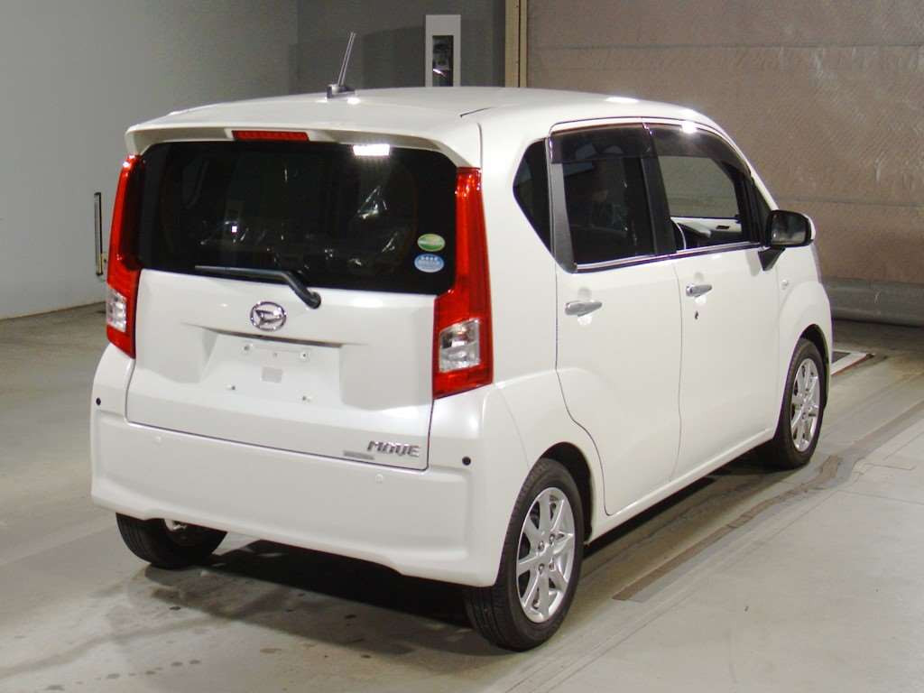 2015 Daihatsu Move LA150S[1]