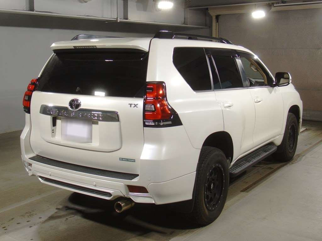 2021 Toyota Land Cruiser Prado TRJ150W[1]