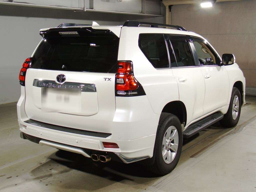 2022 Toyota Land Cruiser Prado TRJ150W[1]