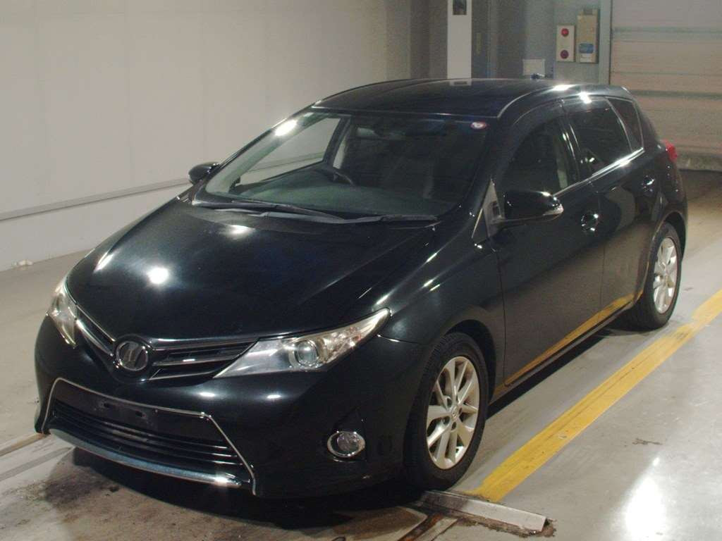 2012 Toyota Auris ZRE186H[0]