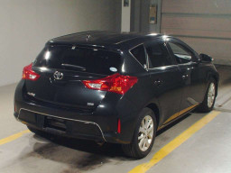 2012 Toyota Auris