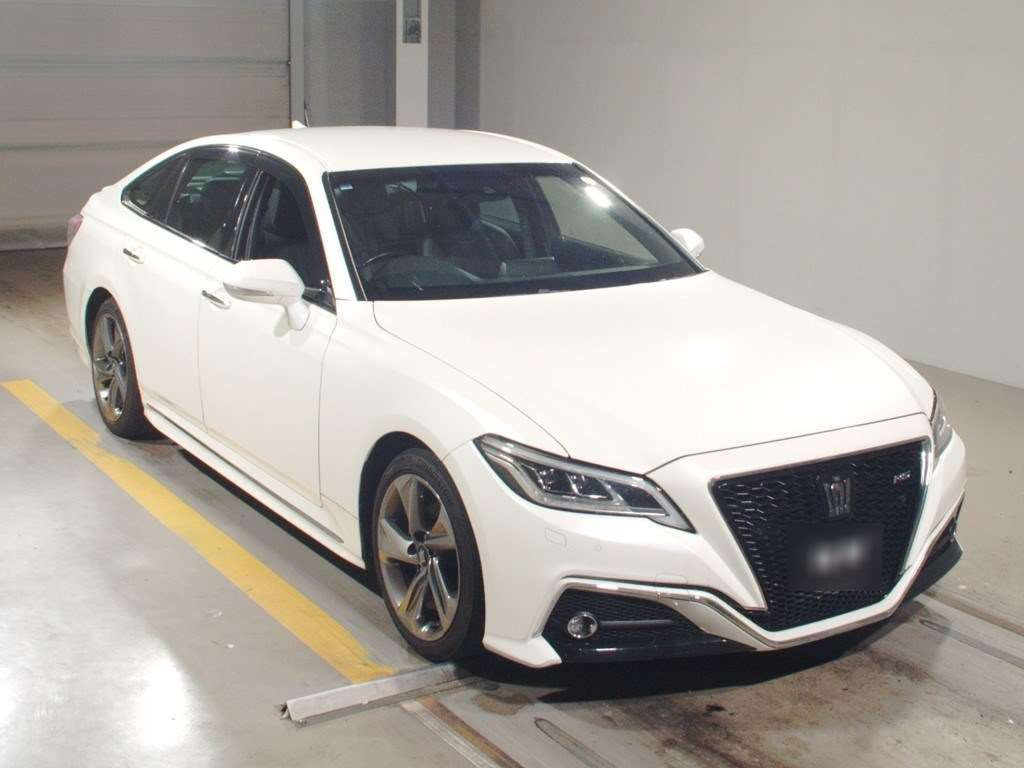 2018 Toyota Crown ARS220[2]