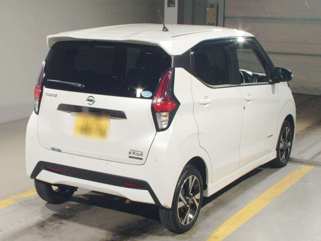 2021 Nissan DAYZ B48W[1]