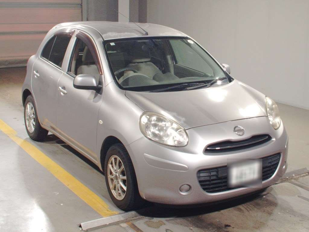 2010 Nissan March K13[2]