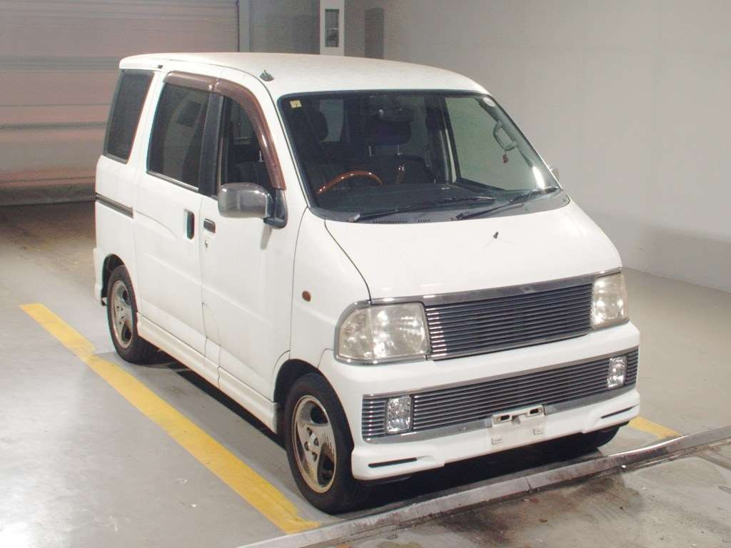 2004 Daihatsu Atrai Wagon S220G[2]