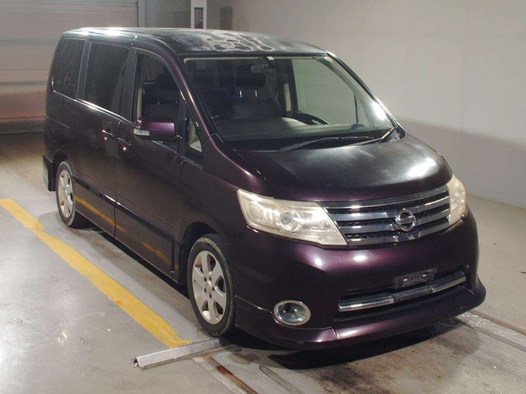 2010 Nissan Serena CC25[2]