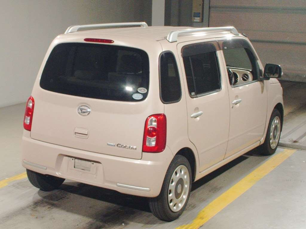 2010 Daihatsu Mira Cocoa L675S[1]