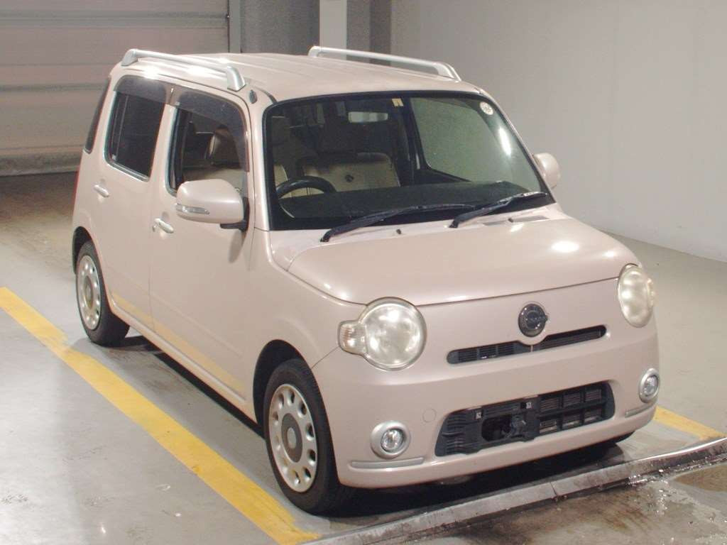 2010 Daihatsu Mira Cocoa L675S[2]