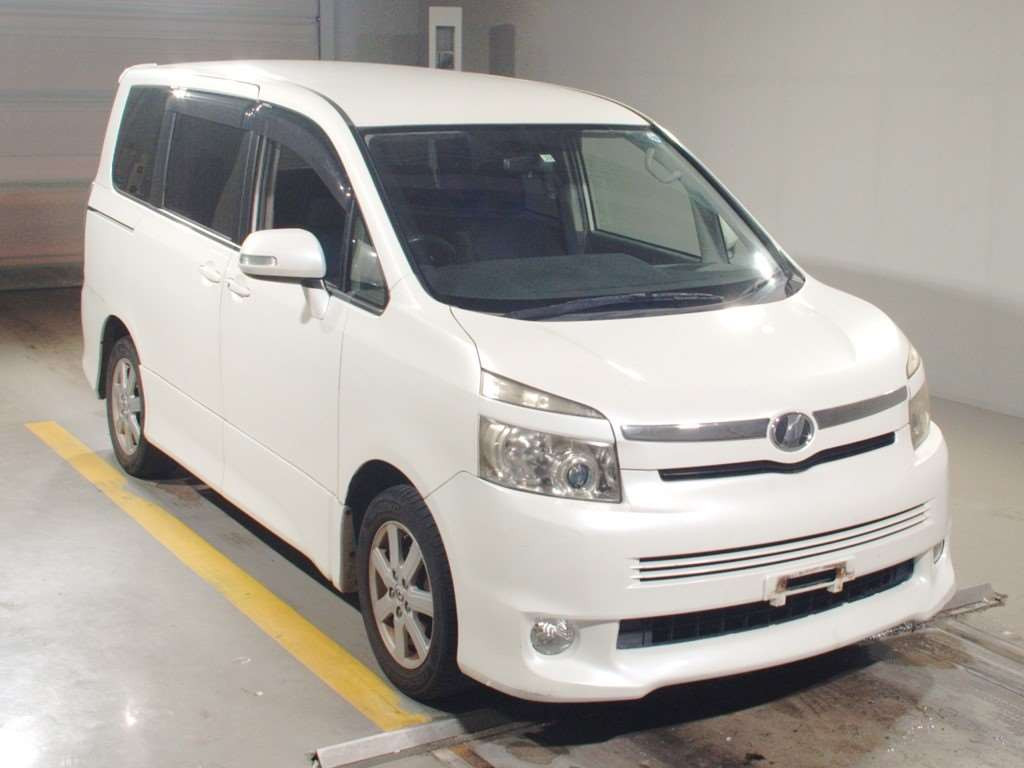 2007 Toyota Voxy ZRR70W[2]