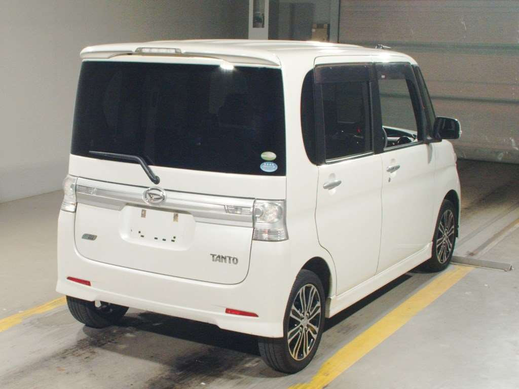 2012 Daihatsu Tanto L375S[1]