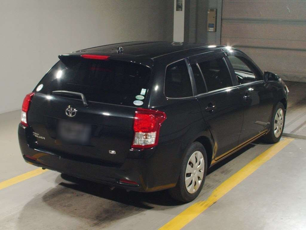 2014 Toyota Corolla Fielder NZE161G[1]